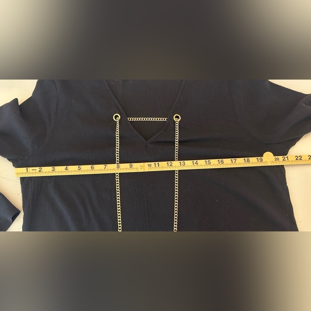 Women’s Michaels Black Blouse With Gold Chain Accent Embellishment Size L - Picture 8 of 11